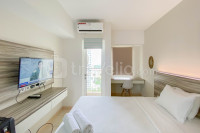 Tidy and Warm Studio at Springlake Summarecon Bekasi Apartment By Travelio