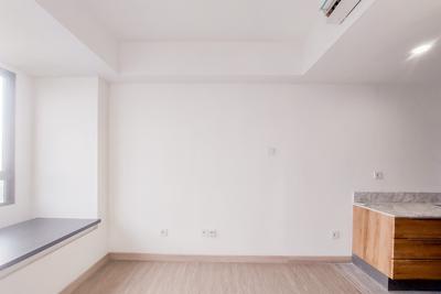 Apartemen Collins Boulevard - Cozy Studio Unfurnished Apartment with AC at Collins Boulevard By Travelio