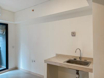 Apartemen Meikarta - Homey 2BR Unfurnished with AC in Living Room at Meikarta Apartment By Travelio