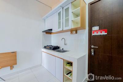 Apartemen Easton Park - Nice and Homey 1BR at Easton Park Apartment By Travelio