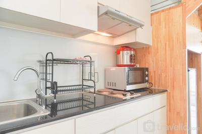 Apartemen Maqna Residence - Comfy and Spacious 2BR Loft Apartment Maqna Residence By Travelio