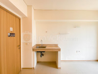 Apartemen Meikarta - 2BR Unfurnished Apartment with 1 AC at Living Room Meikarta By Travelio