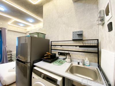 Apartemen Grand Kamala Lagoon - Fully Furnished and Homey Studio Grand Kamala Lagoon Apartment By Travelio