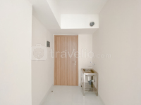 Apartemen Podomoro Golf View - Unfurnished Studio at 17th Floor Podomoro Golf View Apartment By Travelio