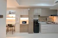 Apartemen Grand Sungkono Lagoon - Modern and Cozy 1BR at Grand Sungkono Lagoon Apartment By Travelio