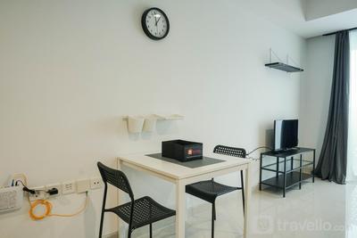 Apartemen West Vista - Elegant Studio at West Vista Apartment with City View By Travelio