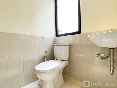 Apartemen Meikarta - 2BR Unfurnished with AC at 15th Floor Meikarta Apartment By Travelio