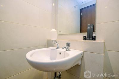 Apartemen Grand Dhika City - Homey and Relaxing Studio Grand Dhika City Apartment By Travelio