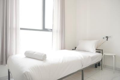 Apartemen Sky House Alam Sutera - Homey and Well Furnished Studio Sky House Alam Sutera Apartment By Travelio