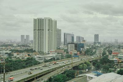 Apartemen West Vista - Elegant Studio at West Vista Apartment with City View By Travelio