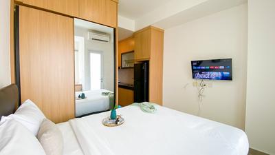 Apartemen B Residence - Studio Furnished with Comfortable Design Apartment at B Residence By Travelio