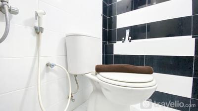 Apartemen Green Park View - Comfort and Spacious 1BR Apartment Green Park View By Travelio
