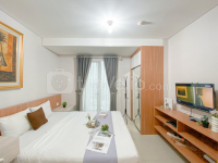 Comfortable and Minimalist Studio Apartment at Woodland Park Residence By Travelio