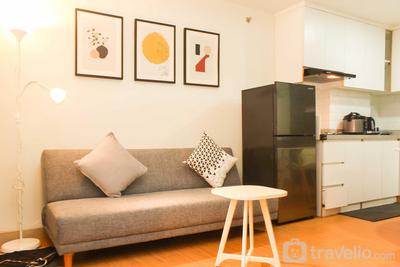 Apartemen Mustika Golf Residence - Nice and Elegant 1BR Apartment at Mustika Golf Residence By Travelio