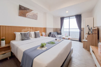 Studio Cozy Areum Residence at Collins Boulevard
