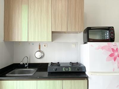 Apartemen Madison Park - Comfortable 2BR Madison Park Apartment By Travelio