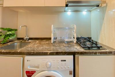 Apartemen Puri Mansion - Restful and Strategic Studio at Puri Mansion Apartment By Travelio