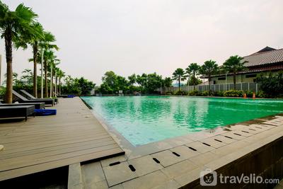 Apartemen Capitol Park Residence - Pool View 2BR Apartment at Capitol Park Residence By Travelio