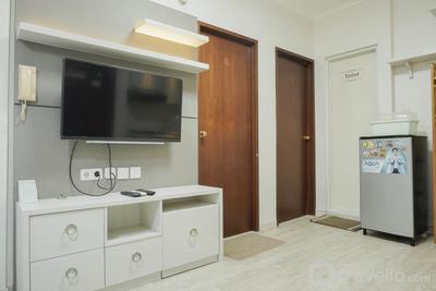 Apartemen Mediterania Garden Residence 1 - Comfy 2BR Apartment at Mediterania Garden Residence 1 By Travelio
