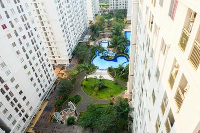 Apartemen Green Palace Kalibata - Monochrome Style 2BR Green Palace Kalibata Apartment By Travelio