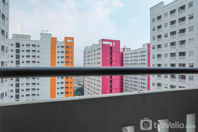 Apartemen Green Pramuka City - Modern and Bright 2BR Green Pramuka City Apartment By Travelio