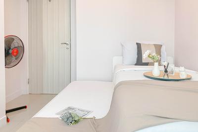 Apartemen Grand Kamala Lagoon - Spacious and Comfy 2BR Combined at Grand Kamala Lagoon Apartment By Travelio