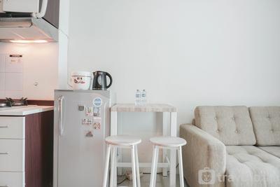 Apartemen Woodland Park Residence - Comfort 1BR Apartment with Study Room at Woodland Park Residence By Travelio