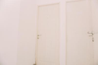 Apartemen Aeropolis Residence - Minimalis 2BR Unfurnished with AC Apartment at Aeropolis Residence By Travelio