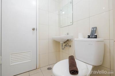 Apartemen Springlake Summarecon Bekasi - Nice and Comfort 2BR at Springlake Summarecon Bekasi Apartment By Travelio