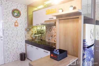 Apartemen Puncak Dharmahusada - Relaxing and Serene 2BR Apartment at Puncak Dharmahusada By Travelio