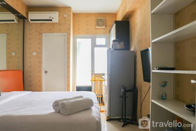 Apartemen Grand Emerald - Cozy Stay Studio Room Grand Emerald Apartment By Travelio