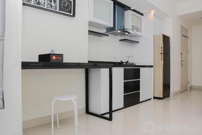 Apartemen Grand Kamala Lagoon - Pleasant and Modern Studio Grand Kamala Lagoon Apartment By Travelio