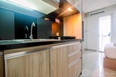 Apartemen Grand Dhika City Jatiwarna - Stylish and Posh Studio Grand Dhika City Apartment By Travelio
