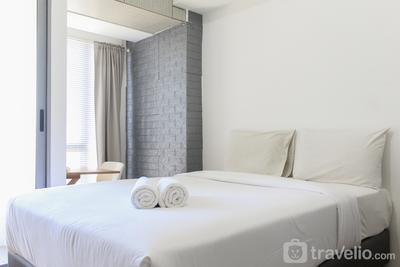 Comfy Studio Apartment at M-Town Residence By Travelio