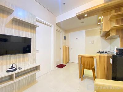 Apartemen Parahyangan Residence - Nice and Cozy 2BR Apartment at Parahyangan Residence By Travelio
