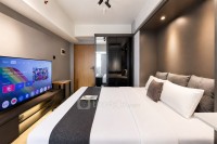 Apartemen Green Lake View - Elegant Chic Studio at Apartment Greenlake View By Travelio