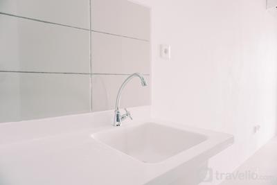 Apartemen Belmont Residence Puri - Unfurnished Studio with AC at 15th Floor Belmont Residence Puri Apartment By Travelio