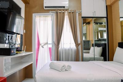 Apartemen Green Pramuka City - Cozy Stay Studio Room at Green Pramuka City Apartment By Travelio
