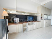 Apartemen Azalea Suites - Comfy and Spacious Studio Apartment at Azalea Suites By Travelio