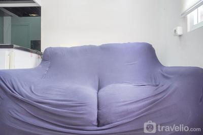 Apartemen Green Pramuka City - Modern 2BR Green Pramuka City Apartment near Shopping Center By Travelio