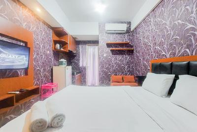 Apartemen Green Lake View - Homey and Cozy Stay Studio Green Lake View Apartment By Travelio