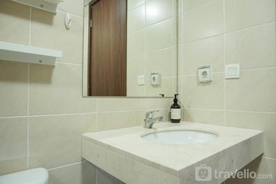 Apartemen St. Moritz Puri - Unfurnished 2BR with AC at 7th Floor St. Moritz Apartment with City View By Travelio