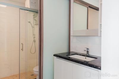 Apartemen Sky House BSD - Semi Furnished 2BR with AC at 28th Floor Sky House BSD Apartment By Travelio