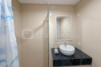 Apartemen Grand Sungkono Lagoon - Modern and Cozy 1BR at Grand Sungkono Lagoon Apartment By Travelio