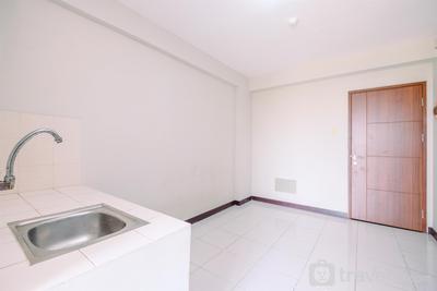 Apartemen Lagoon Bekasi Town Square - Unfurnished 2BR at 17th Floor Lagoon Apartment By Travelio