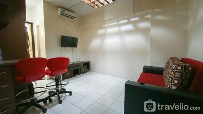 Apartemen Kebagusan City - Homey and Comfort Living 2BR at Kebagusan City Apartment By Travelio