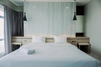 Apartemen Green Bay Condominium - Stunning and Spacious 2BR Green Bay Condominium Apartment By Travelio