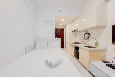 Studio with Cozy Design Sky House Apartment BSD near AEON Mall By Travelio