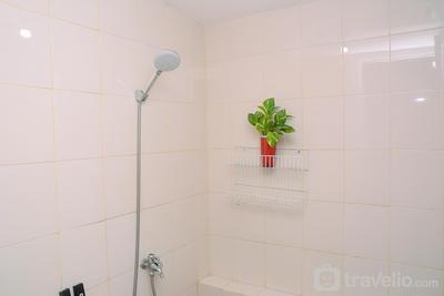 Apartemen Bassura City - Cozy Living 2BR Apartment at Bassura City near Mall By Travelio