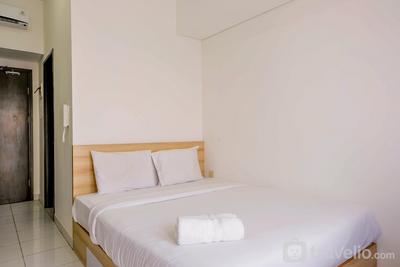 Homey Studio at Casa de Parco Apartment By Travelio